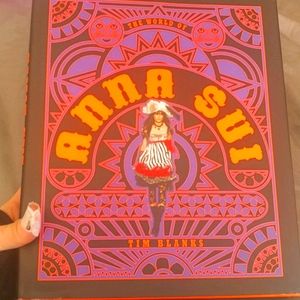 World of Anna Sui Book
